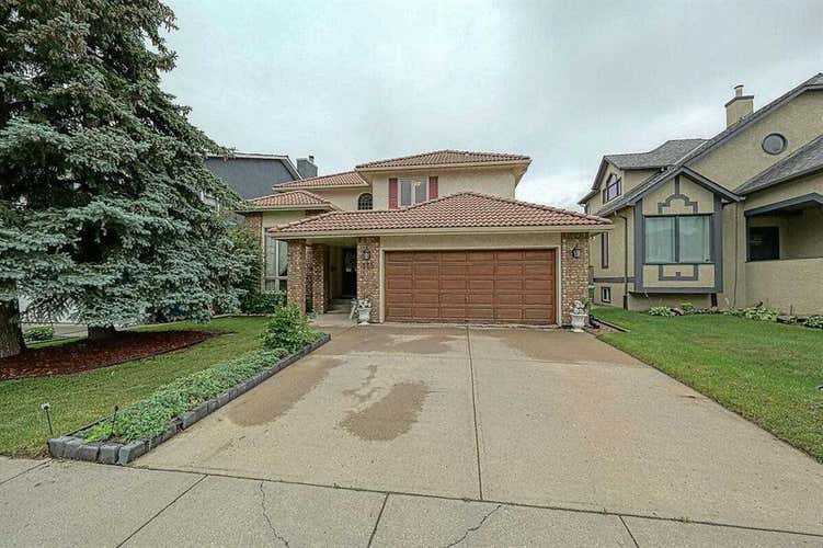 115 Strathaven Circle SW