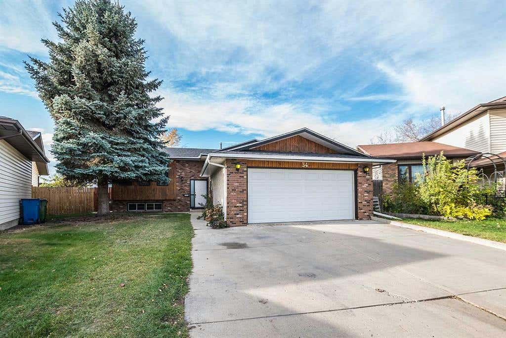 34 66 StreetClose, Red Deer, AB T4N6V2 House For Sale RE/MAX A2173048