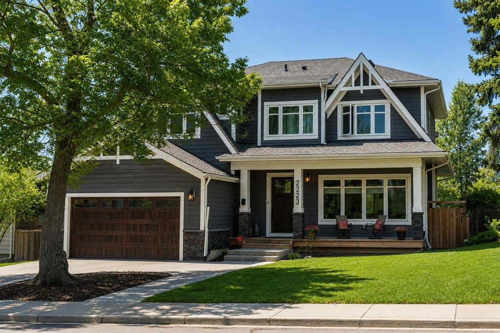 2223 GLENWOOD DRIVE SW