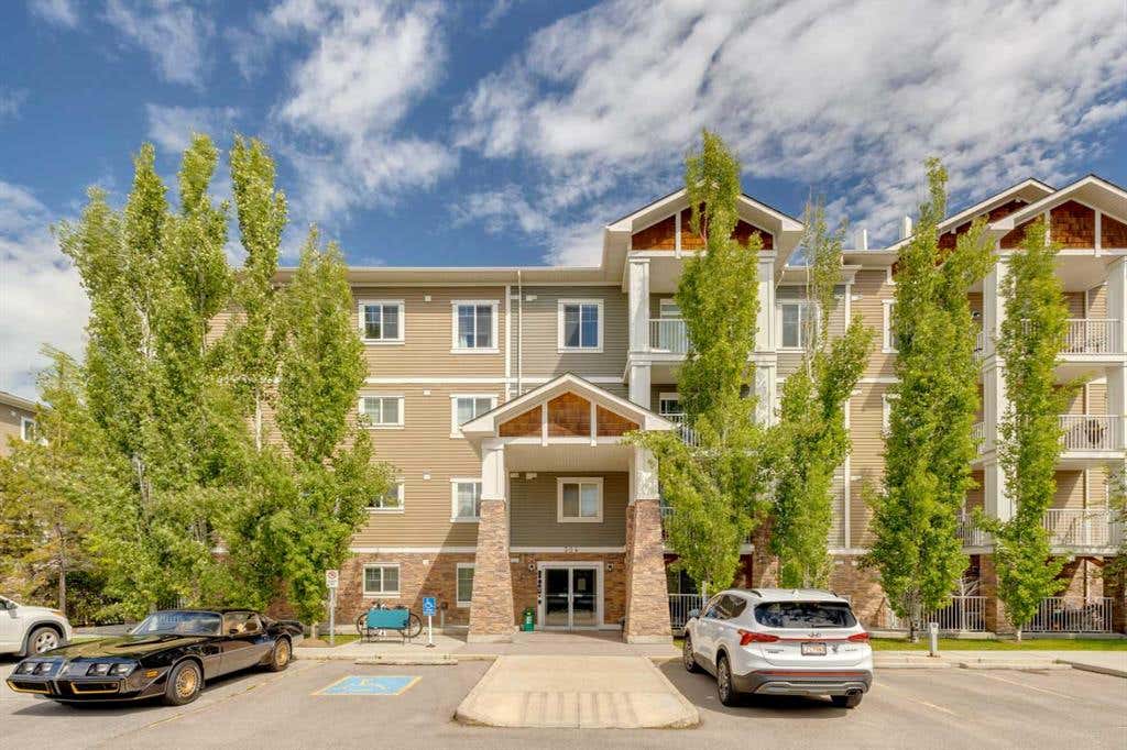 106-304 CRANBERRY PARK SE, CALGARY, AB T3M 1W2, photo 1