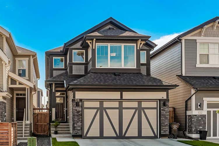 128 Masters Street SE