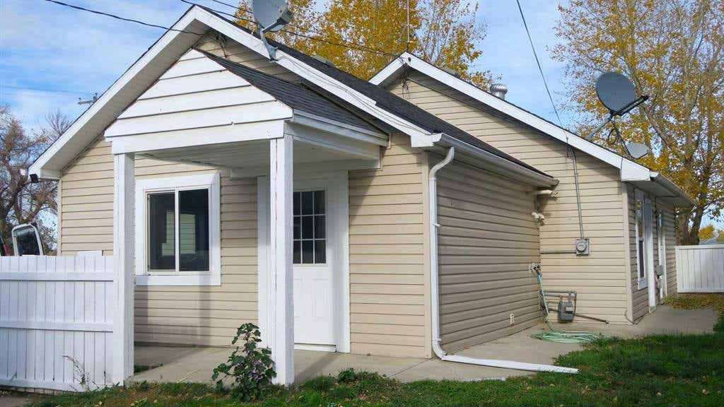 217 1 Avenue N, Vulcan, AB T0L 2B0 House For Sale RE/MAX A2174286