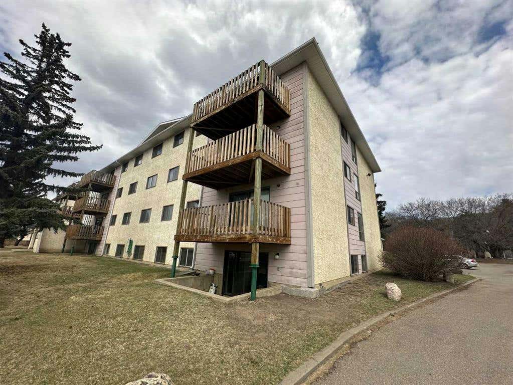 219, 7801 98 Street, Peace River, AB T8S 1C7 Condo For Sale RE/MAX