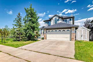 325 West Lakeview Drive