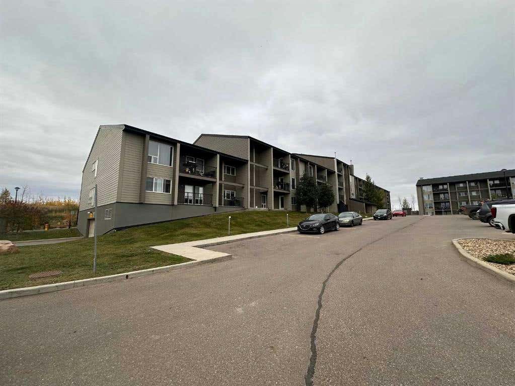 1141, 201 Abasand Drive, Fort McMurray, AB T9J 1H9 Condo For Sale RE
