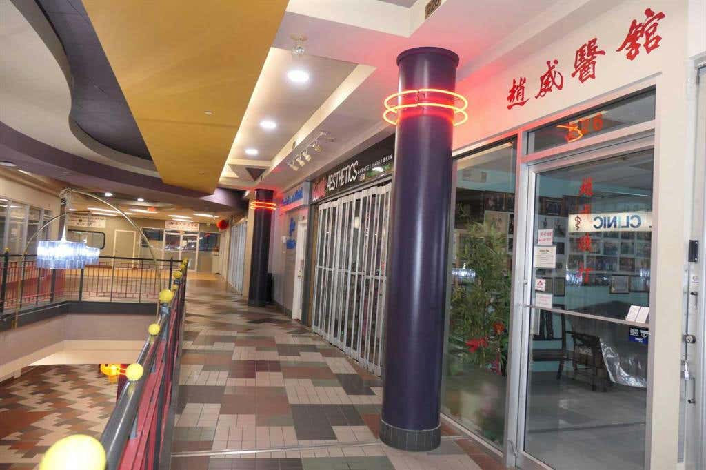 226 328 Centre St SE  