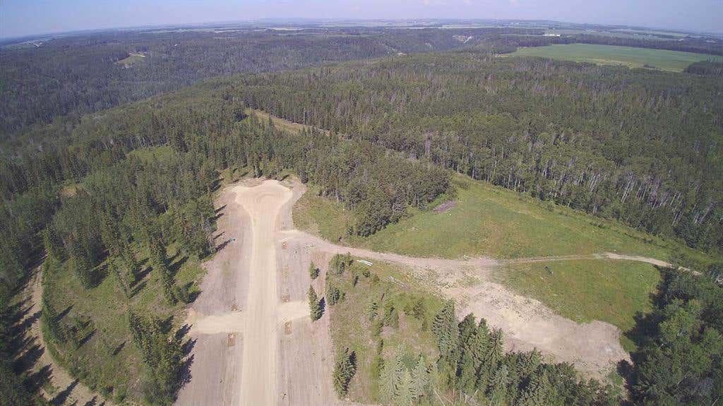 58-704016 RANGE ROAD 70