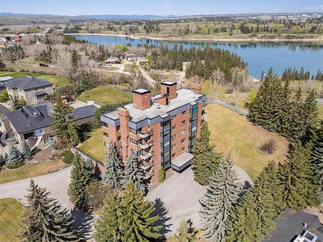 3N, 222 Eagle Ridge Drive SW