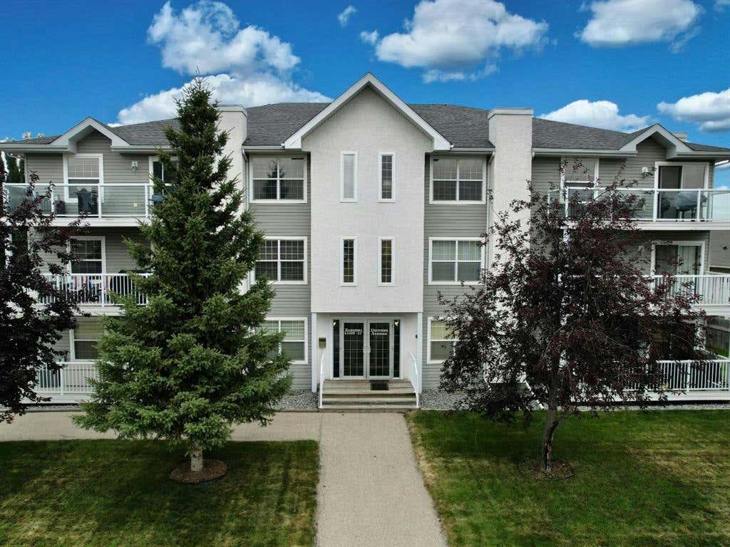 202, 4330B 55 Avenue, Whitecourt, AB T7S 0B4 Condo For Sale RE/MAX