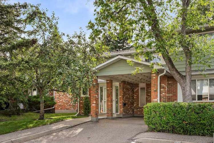 23, 2815 Palliser Drive SW