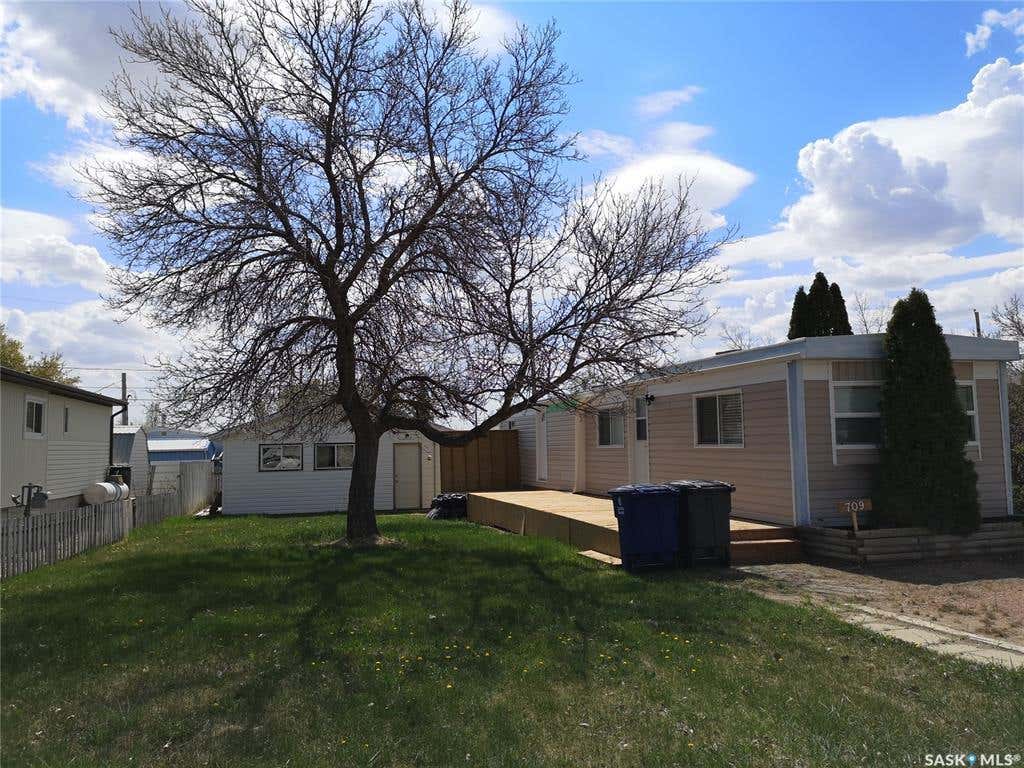 709 2nd W AVENUE, Kindersley, SK S0L 1S0 Other For Sale RE/MAX SK986301