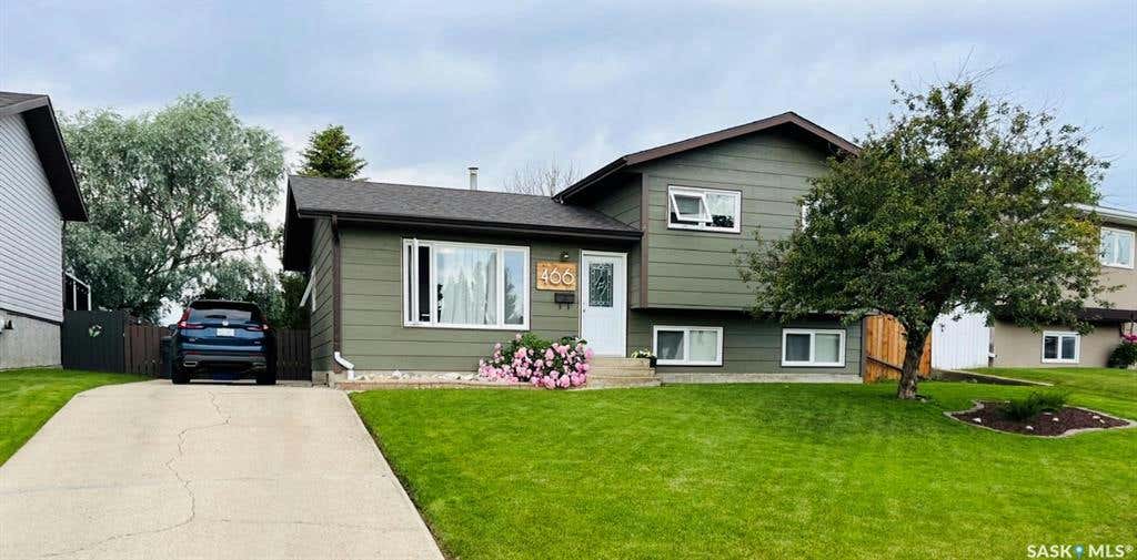 466 Curry CRESCENT, Swift Current, SK S9H 2S3 House For Sale RE/MAX