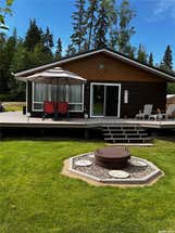 2108 Spruce CRESCENT