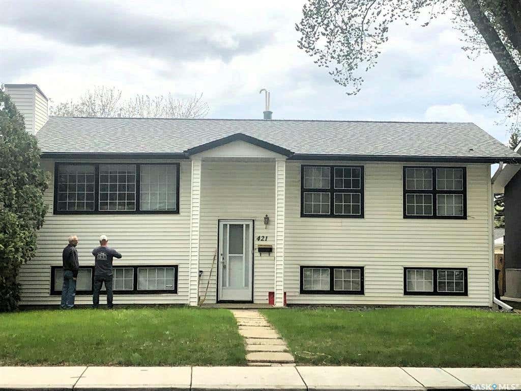 421 113th W STREET, Saskatoon, SK S7N 1W2 House For Sale RE/MAX