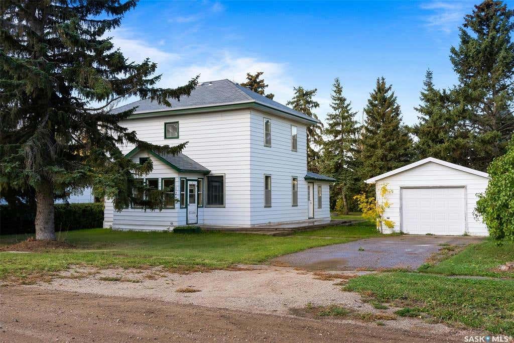 124 Burton STREET, SK S0A 0A0 House For Sale RE/MAX SK985341