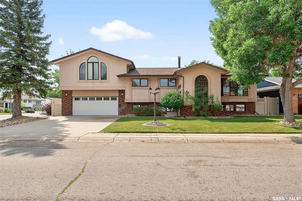 80 BLUEBELL CRESCENT