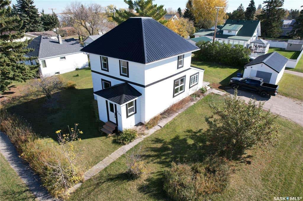 301 Ellice STREET, Rocanville, SK S0G 3L0 House For Sale RE/MAX