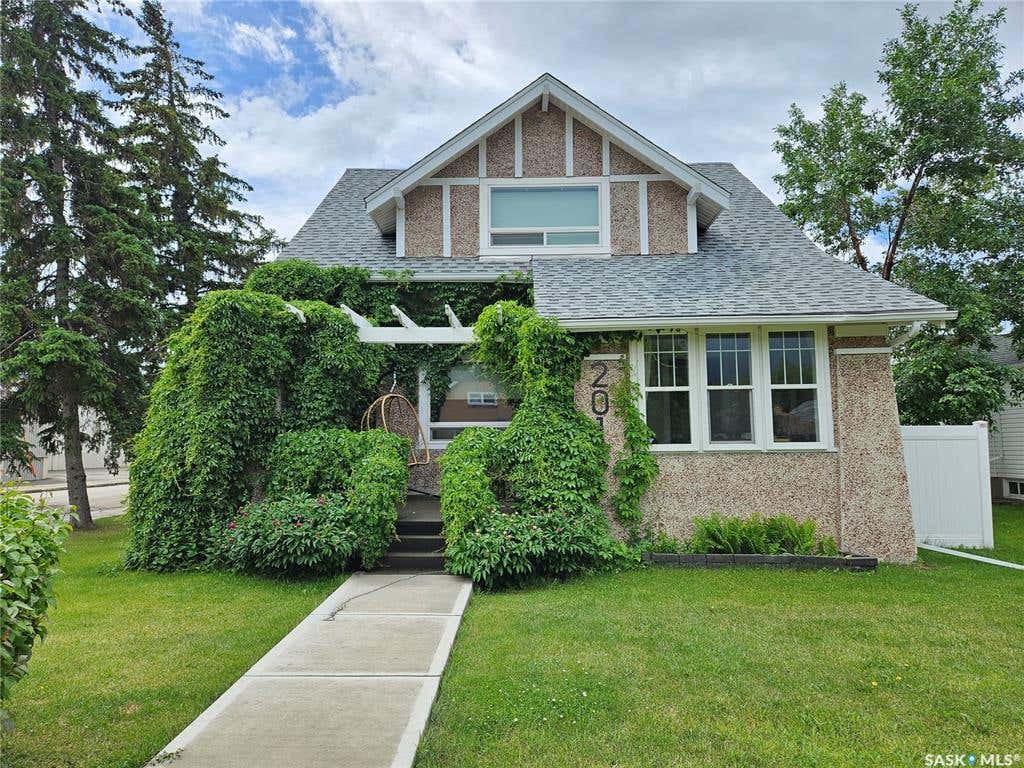 201 ATHABASCA STREET W