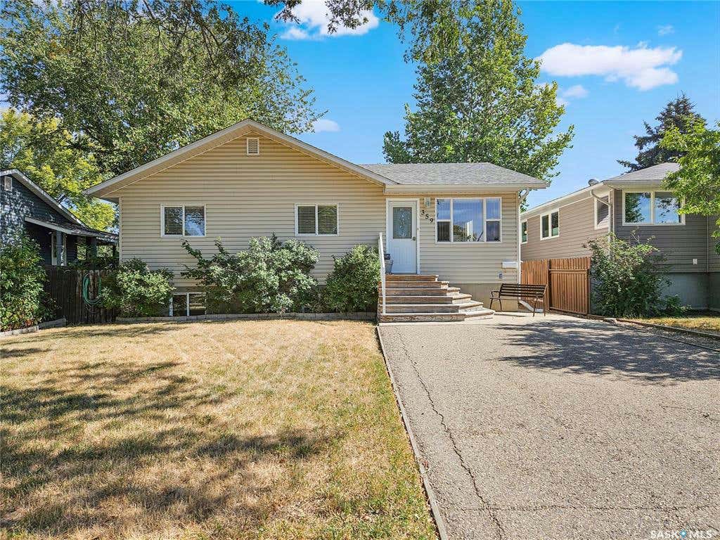 359 4th SE AVENUE, Swift Current, SK S9H 3L7 House For Sale RE/MAX