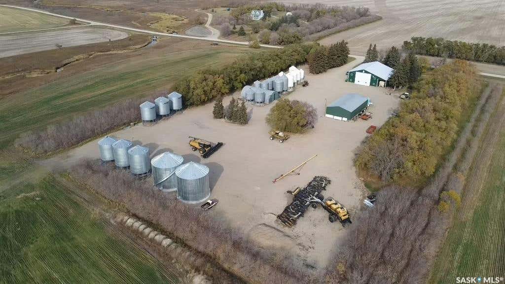 Rural Address, Silverwood Rm No. 123, SK S0G 2X0 Commercial Real Estate