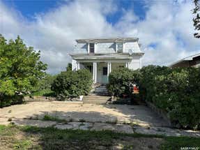 239 4th AVENUE W