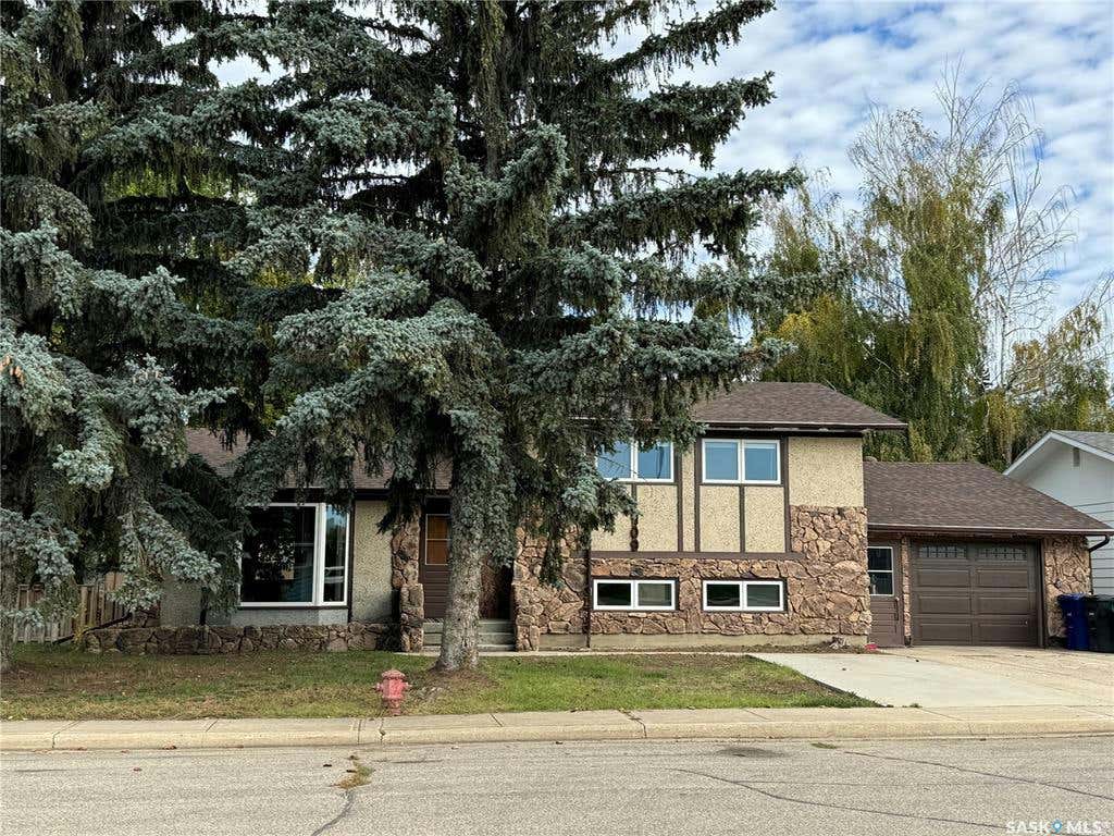 409 6th W AVENUE, Biggar, SK S0K 0M0 House For Sale RE/MAX SK984995