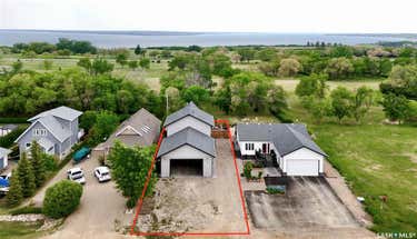 102 Lakeside ROAD