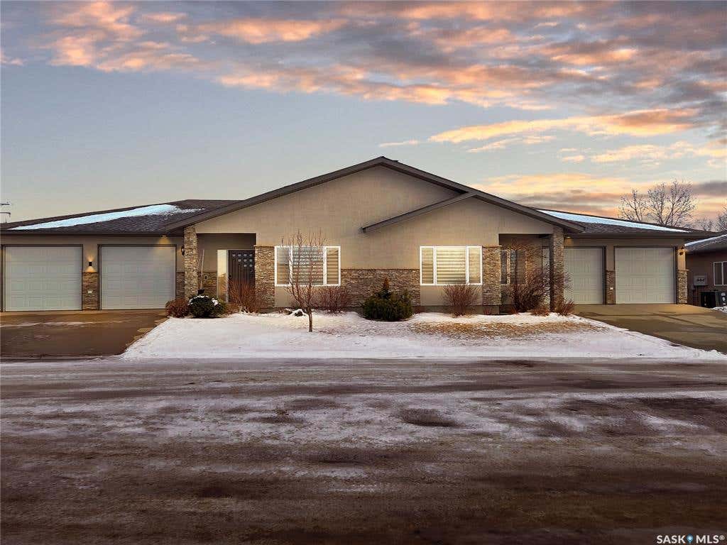 1&2-1590 4TH AVENUE NW