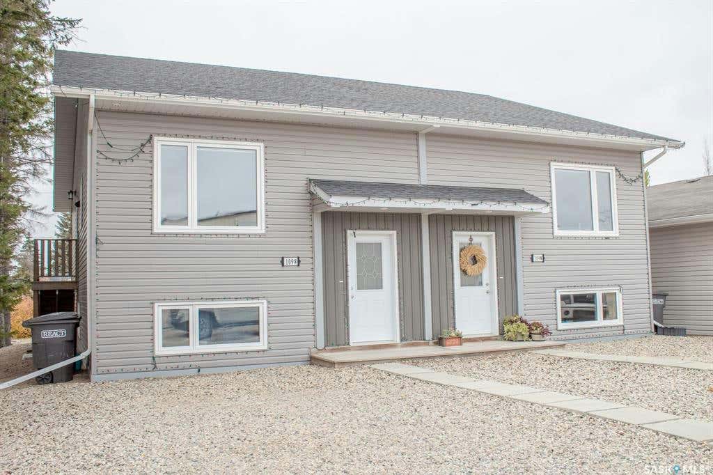 S 109 5th S AVENUE, St. Brieux, SK S0K 3V0 Duplex For Sale RE/MAX