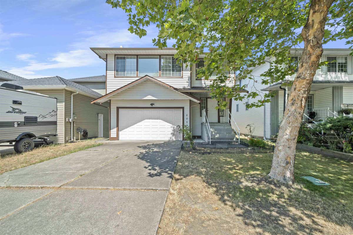 22191 WILSON AVENUE, Richmond, BC V6V 2P6 House For Sale RE/MAX