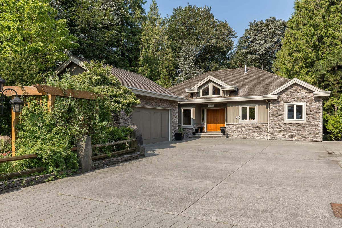 2105 MIRUS Dr  