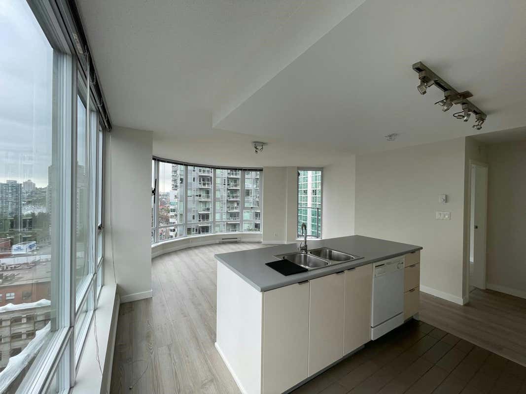 1607 233 ROBSON STREET, Vancouver, BC V6B 0E8 Home For Rent RE/MAX