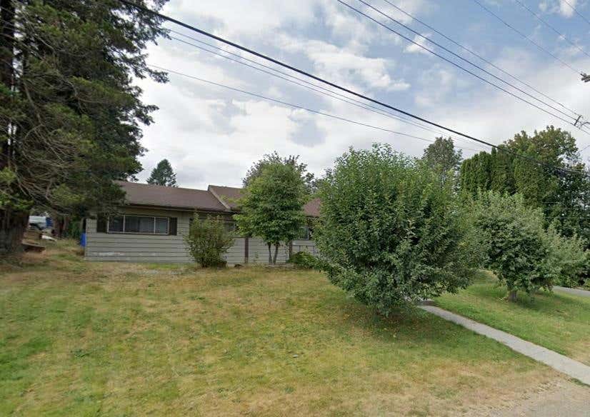 2889 UPLAND Cres  