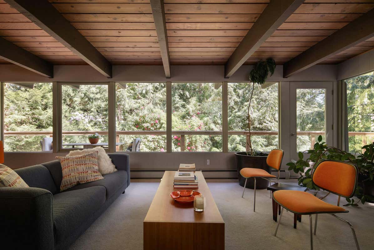 6217 ST. AVENUE, West Vancouver, BC V7W 1Z6 House For Sale RE