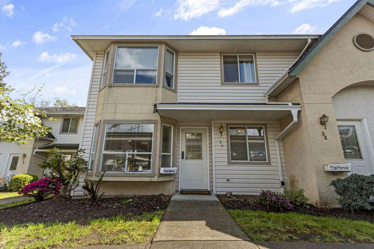 35 3380 GLADWIN Rd  