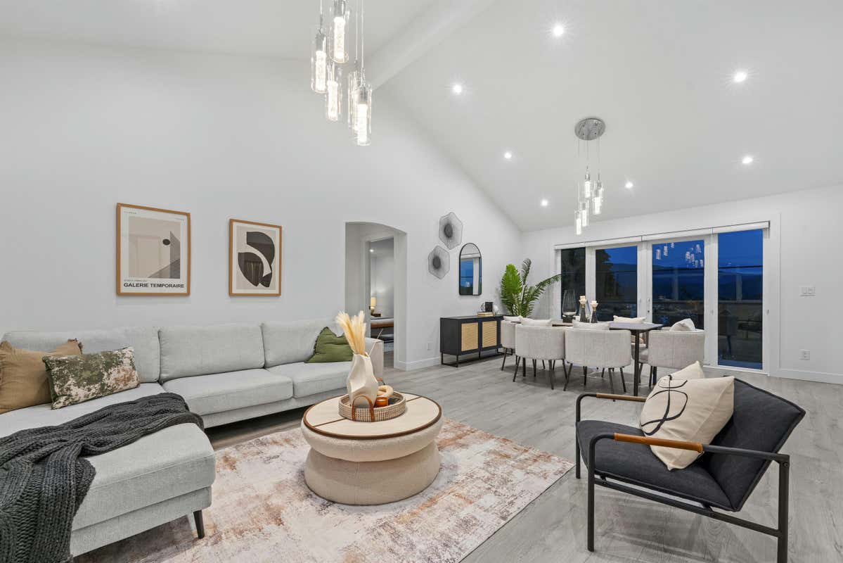 4254 CADDY ROAD, North Vancouver, BC V7G 1B7 House For Sale RE/MAX