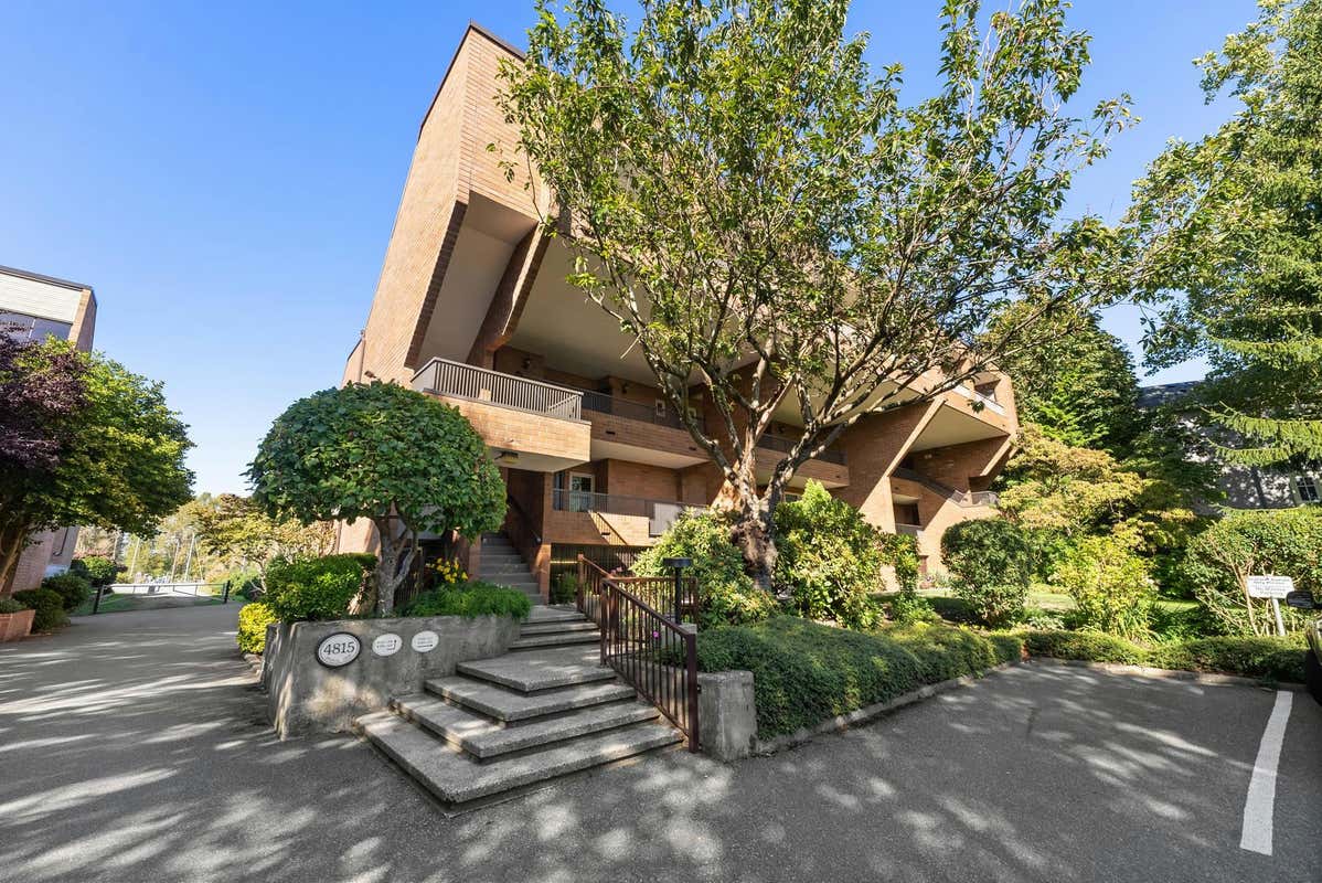 202 4815 48 AVENUE, Delta, BC V4K 1V2 À vendre RE/MAX R2930460