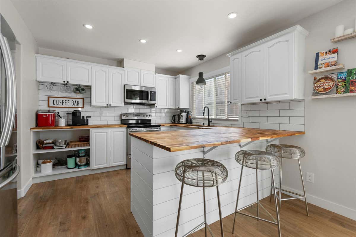 21 45296 WATSON ROAD, Chilliwack, BC V2R 3J4 Property For Sale RE/MAX