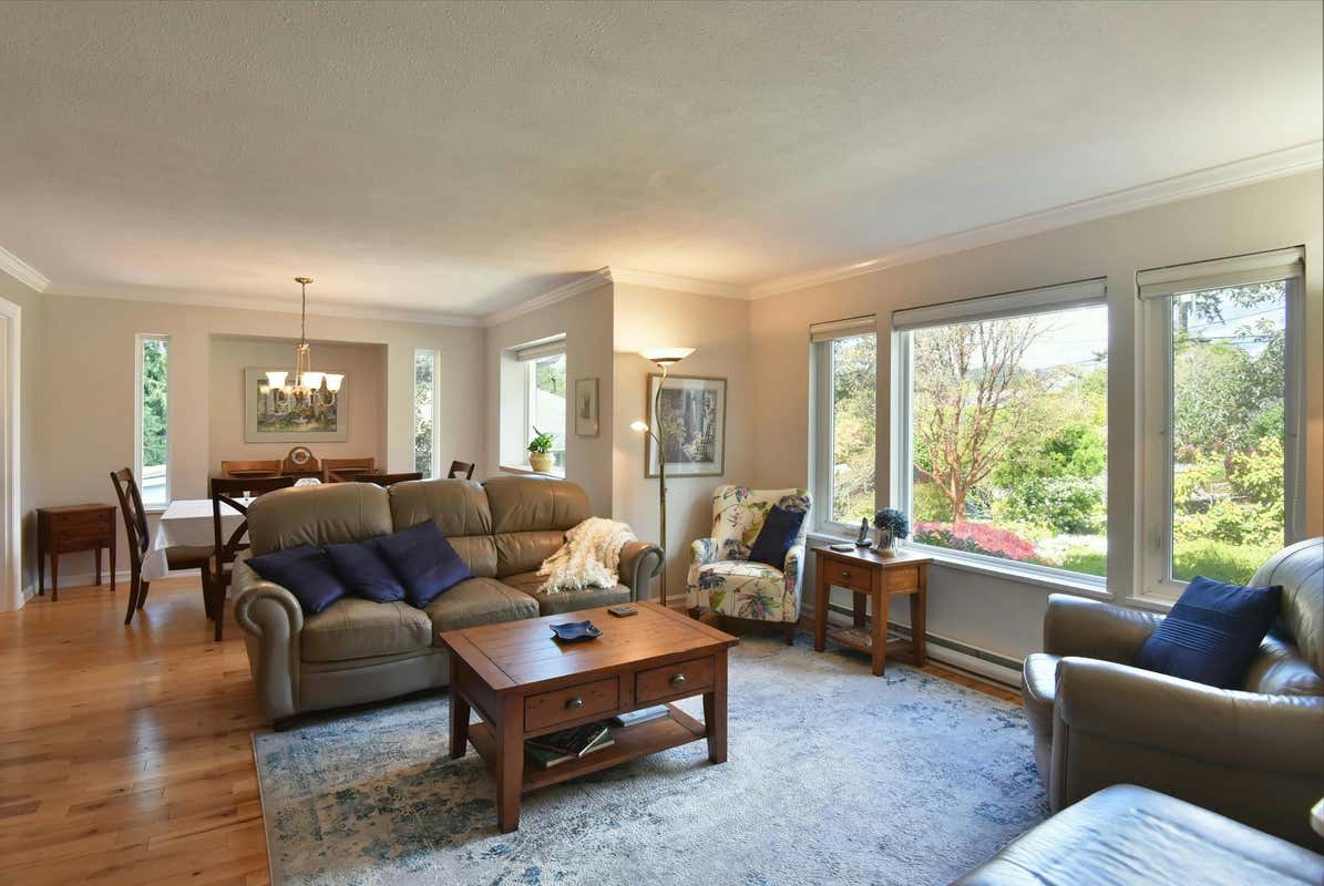 6383 NORWEST BAY ROAD, Sechelt, BC V7Z 0M5 House For Sale RE/MAX