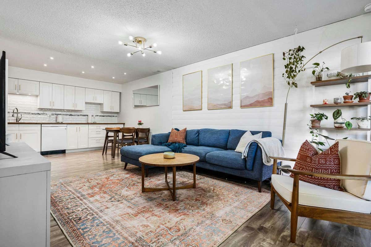 1222 34909 OLD YALE ROAD, Abbotsford, BC V3G 2E7 Townhouse For Sale