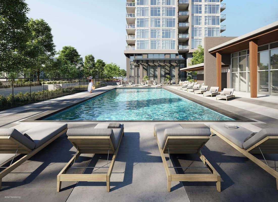 301 720 FARROW STREET, Coquitlam, BC V3J 3S5 Condo For Sale RE/MAX