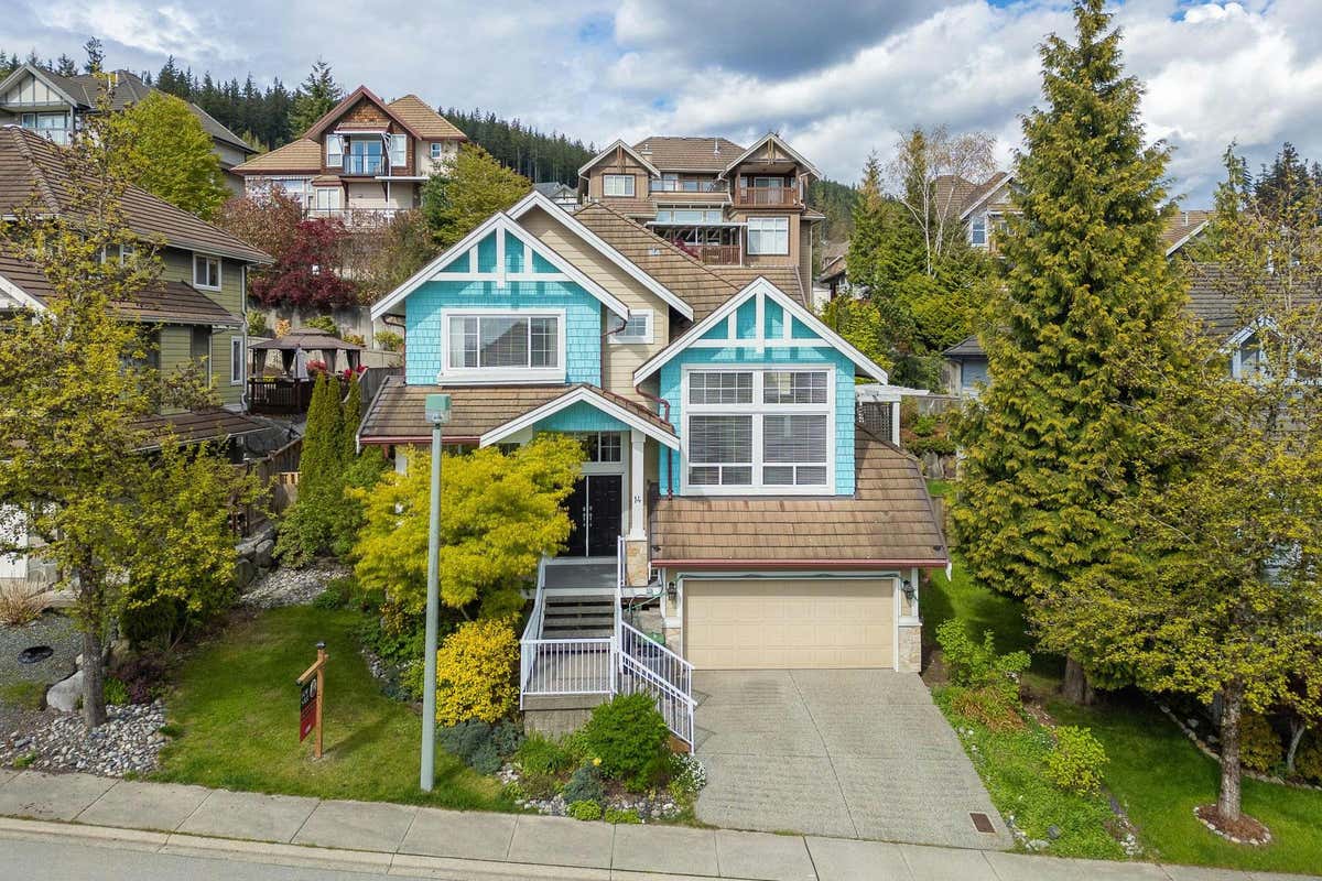 14 BIRCHWOOD Cres  
