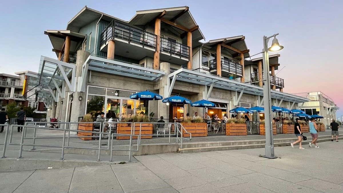 4020 BAYVIEW STREET, Richmond, BC V7E 0B3 Commercial Real Estate For