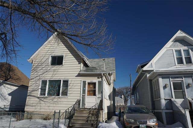 921 Winnipeg Avenue, Winnipeg, R3E 0S2 House For Sale | RE/MAX | 202503667