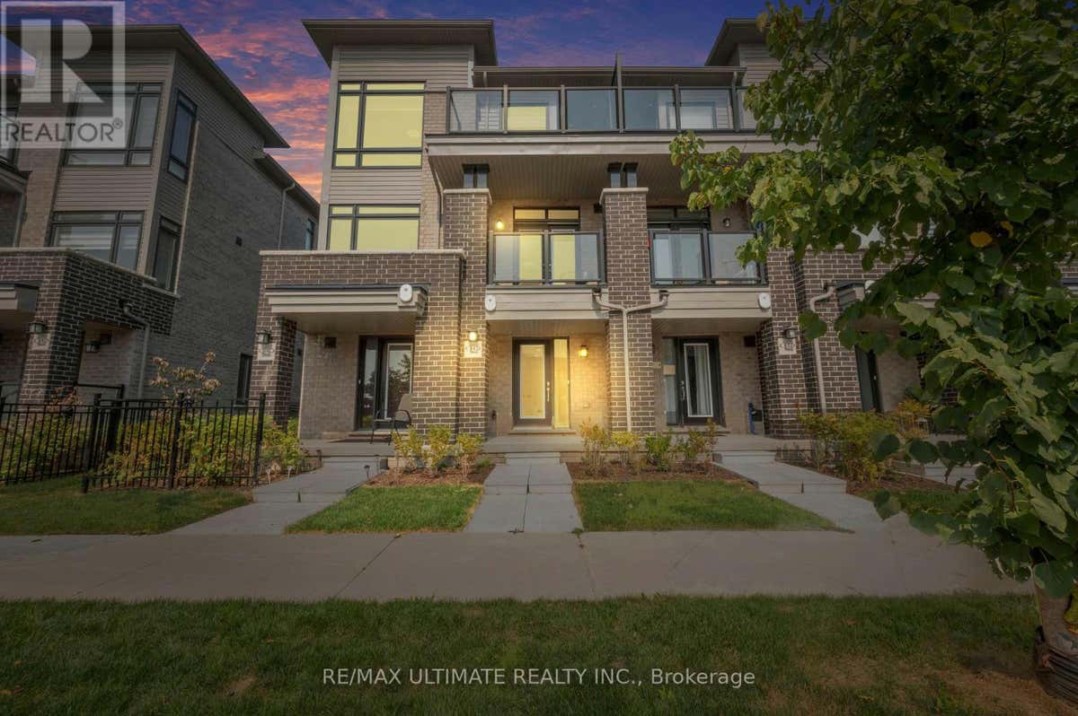 14 ESQUIRE WAY, Whitby (Taunton North), ON L1R3K4 House For Sale RE