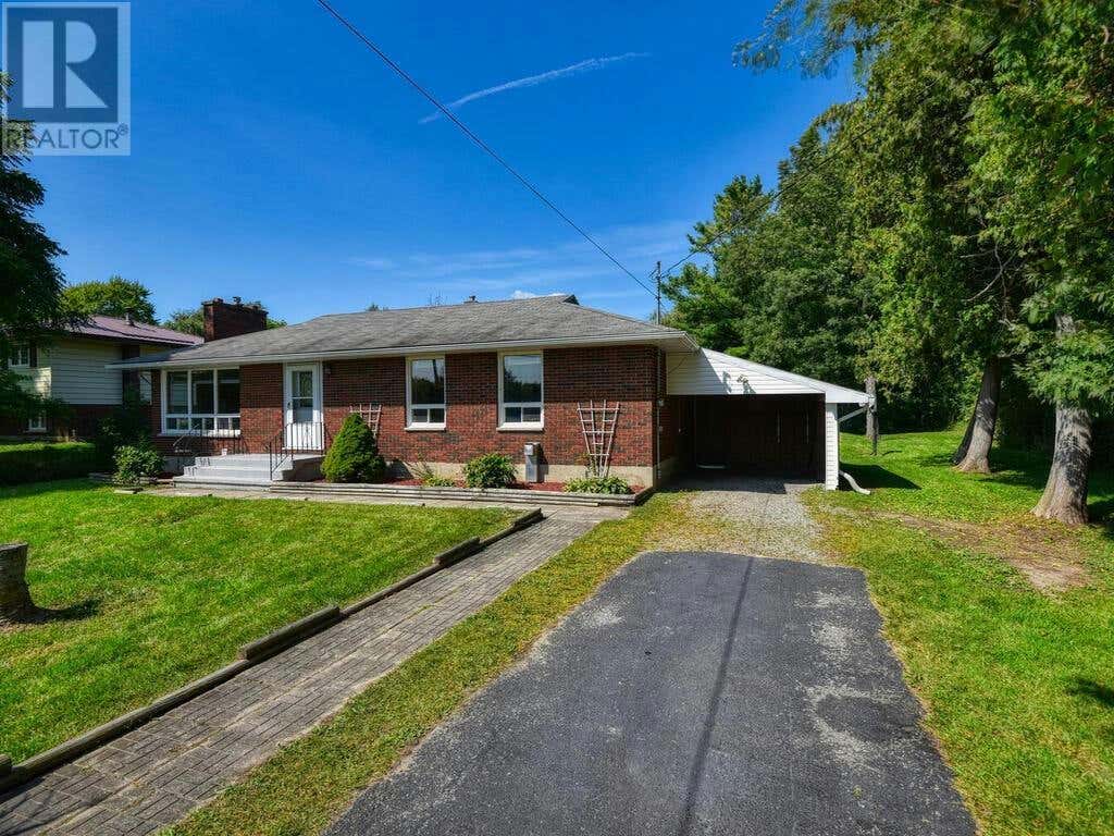 1374 COUNTY RD 2 ROAD, Elizabethtown, ON K6V5T3 House For Sale RE/MAX