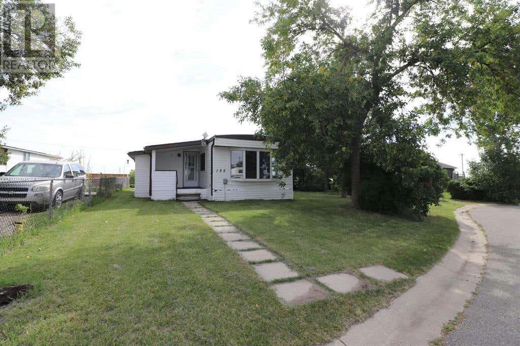 155 Young Crescent, Stavely, AB T0L1Z0 House For Sale RE/MAX A2162723