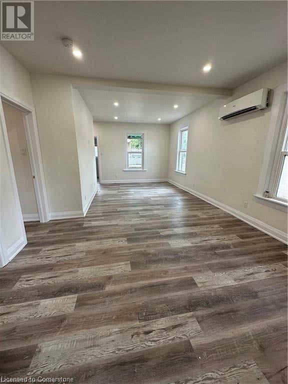 601 LANCASTER Street W Unit MAIN, Kitchener, ON N2K1M5 Home For Rent