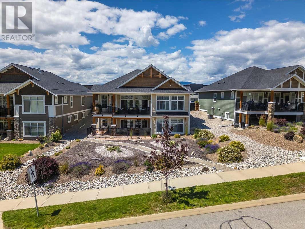 2025 Lawrence Avenue, Penticton, BC V2A9G6 House For Sale RE/MAX