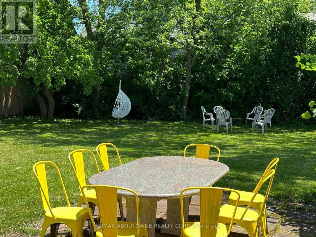 1350 REBECCA STREET, Oakville (Bronte East), ON L6L1Z4 Home For Rent